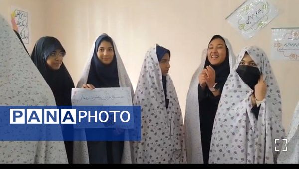 محفل انس با قرآن در دبیرستان شاهد تکتم