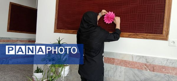 پروژه‌ مهر در دبیرستان حجت‌الاسلامی نیشابور 