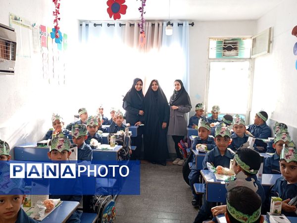 جشن قرآن در دبستان حاج محمد عجب شیر 