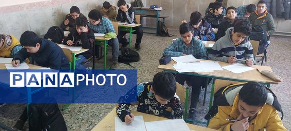 برگزاری آزمون سنجش دستاوردهای یادگیری در مدارس متوسط اول ملارد 