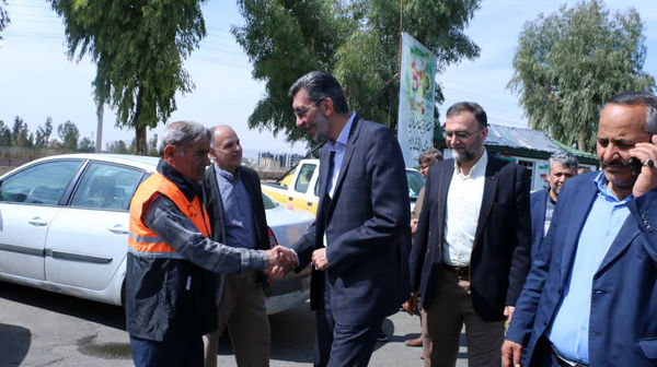 خوش‌آمدگویی مسئولان شهری قم به زائران کریمه اهل بیت(س)
