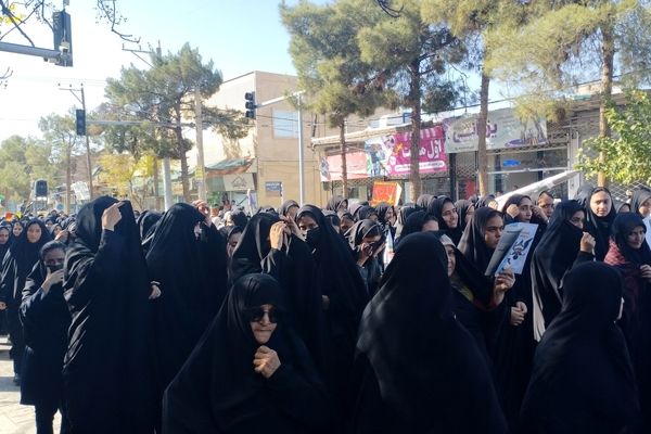 برگزاری راهپیمایی ۱۳ آبان در شهرستان خلیل‌آباد