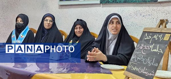 جلسه آماده‌سازی دانش‌آموزان پیشتاز به حج عمره توسط سازمان دانش‌آموزی شهرستان محمودآباد