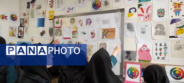 برپایی نمایشگاه نقاشی در مدارس فاطمیه و الزهرا (س) شهرستان شیروان
