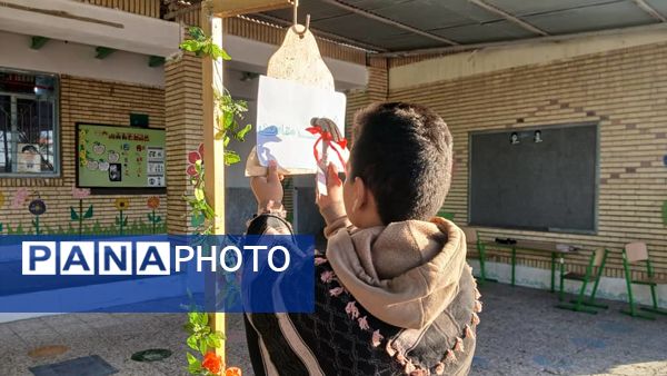 «صبحگاه مقاومت» در مدرسه شهید مطهری فین 