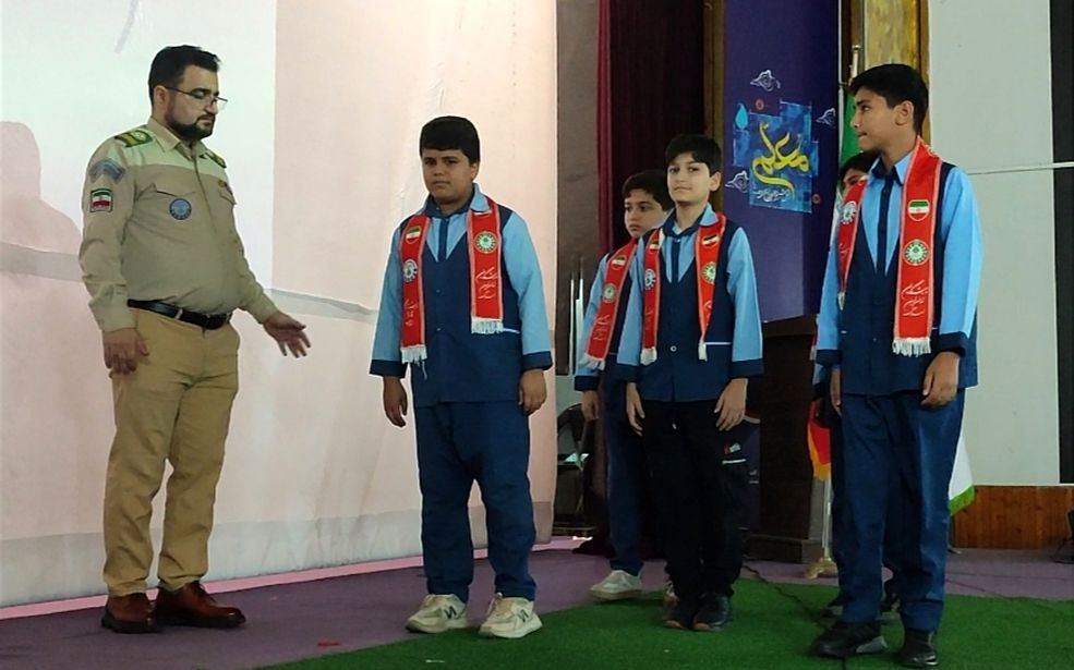 دومین کارگاه توانمند سازی مربیان پیشتاز سازمان دانش آموزی قائمشهر