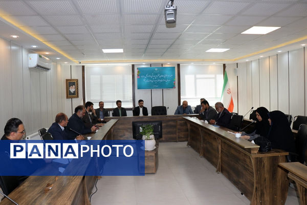 نشست هم اندیشی معاونت پرورشی و فرهنگی اداره‌کل آموزش و پرورش با حوزه معاونت پرورشی ناحیه 3 مشهد