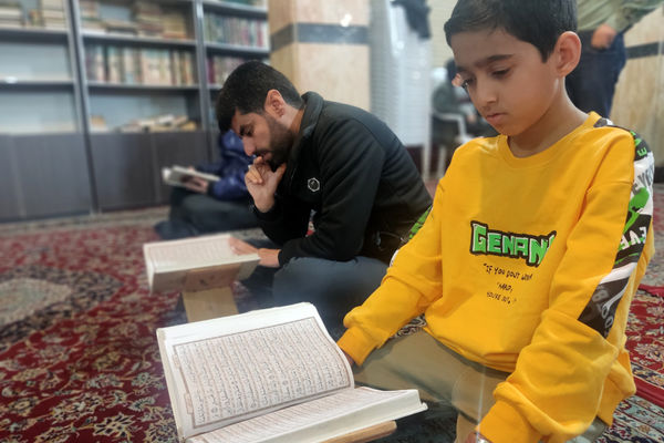 آیین دوشنبه‌های مسجدمحوری با محور میز خدمت در شیراز