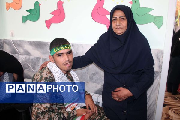 نواختن زنگ ایثار، شهادت و نماز در آموزشگاه ولایت شهرستان فریمان