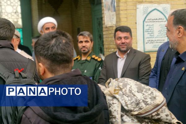 اعزام دانش‌آموزان پسر قرچکی به سرزمین نور