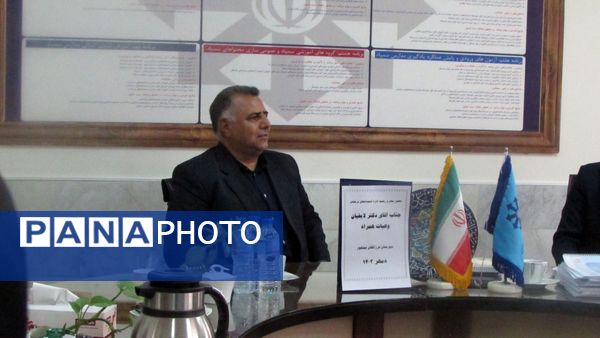 بازدید رئیس سمپاد خراسان رضوی از دبیرستان فرزانگان نیشابور