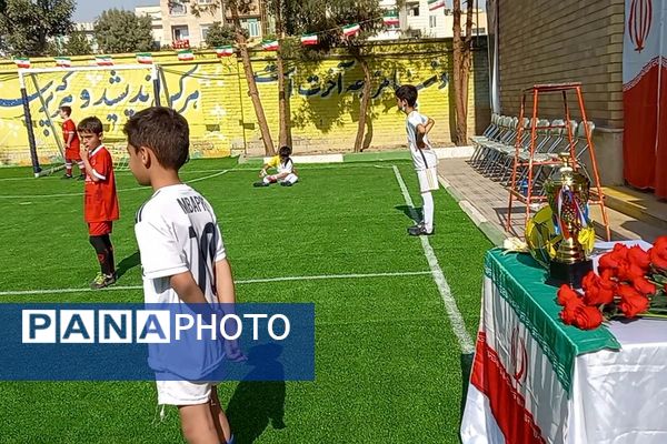 افتتاحیه زمین چمن مصنوعی دبستان حضرت قائم(عج)