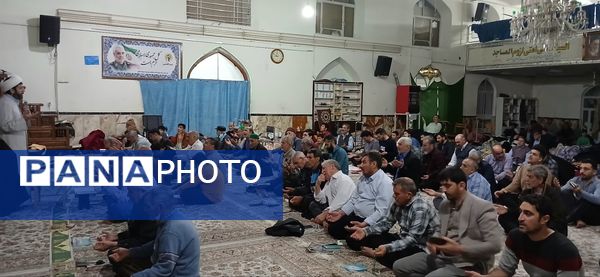 حضور رئیس حوزه علمیه شیروان در جمع معتکفین مسجد جامع شیروان
