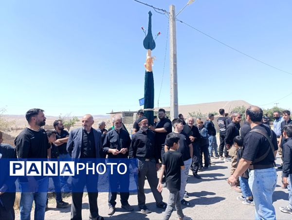 مراسم عزاداری  سرور و سالار شهیدان امام حسین علیه السلام در روستای سلطان آباد نمک