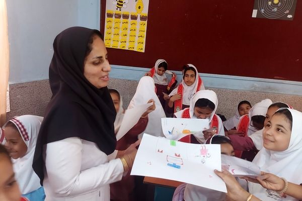 گرامیداشت روز سفیدپوشان در دبستان شهید علی رضایی