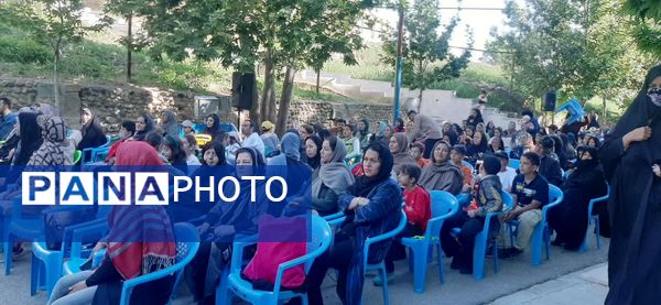 همایش پیاده‌روی خانوادگی در شازند 