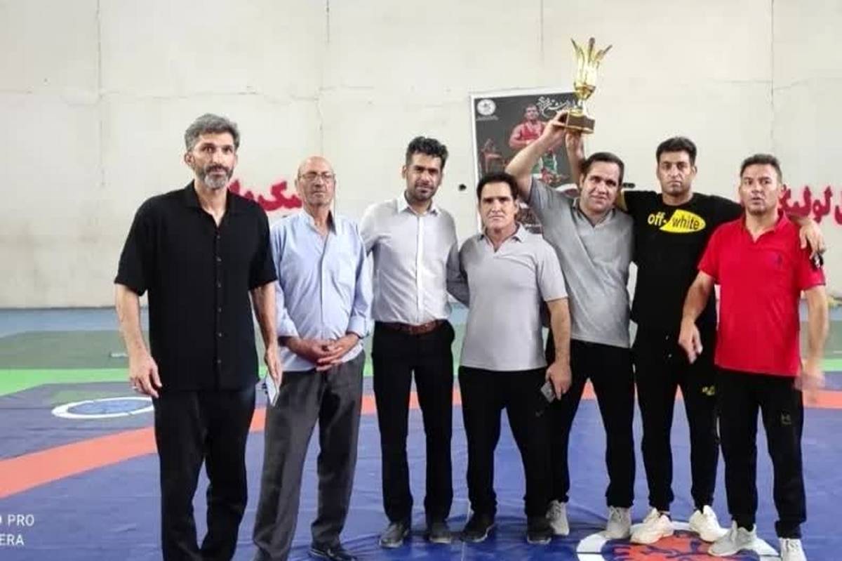 درخشش تیم کشتی آزاد خردسالان کوهدشت در مسابقات قهرمانی لرستان با ۱۱ مدال رنگارنگ