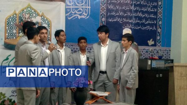 برگزاری محفل انس با قرآن‌‌کریم در دارالقرآن امام علی (ع) بندرعباس