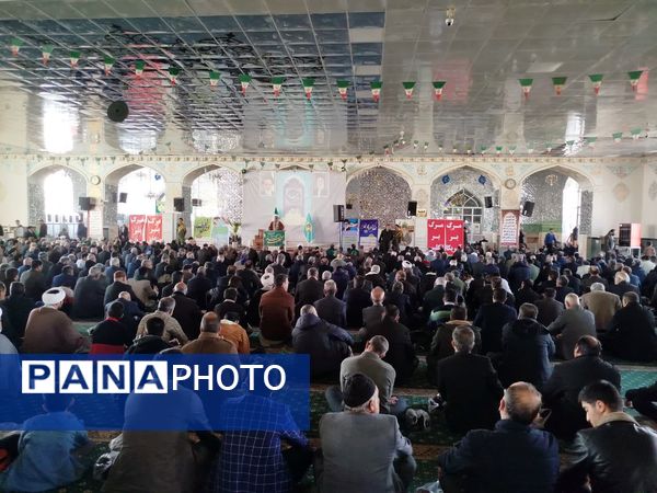 نماز جمعه این هفته شهرستان کاشمر با حضور پر رنگ مردم شهرستان کاشمر برگزار شد 