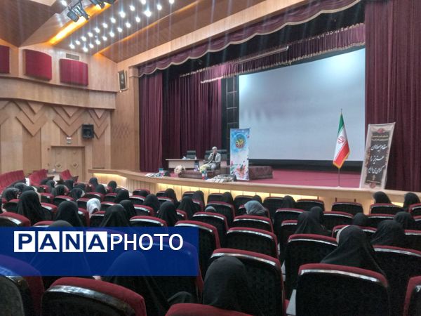 افتتاحیه همایش طلایه داران فردا در بجنورد