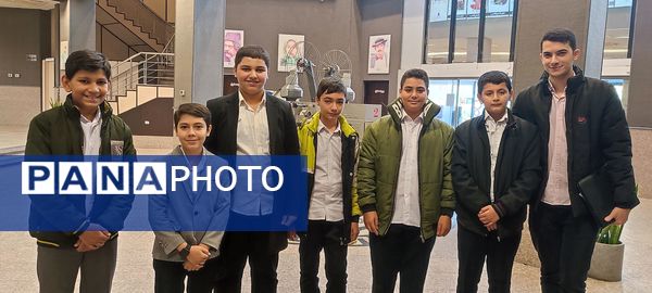 جشن پرنشاط «شکوه مادری، مهر پدری» در فرهنگسرای معلم شهرستان رباط کریم