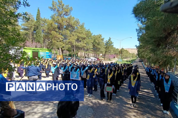 اردوی پایانی پیشتازان دختر مقطع متوسطه ناحیه 4 شیراز 