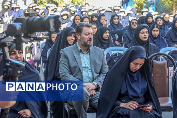 آیین بزرگداشت هفته بهداشت روان و انتخابات همیار مشاوران