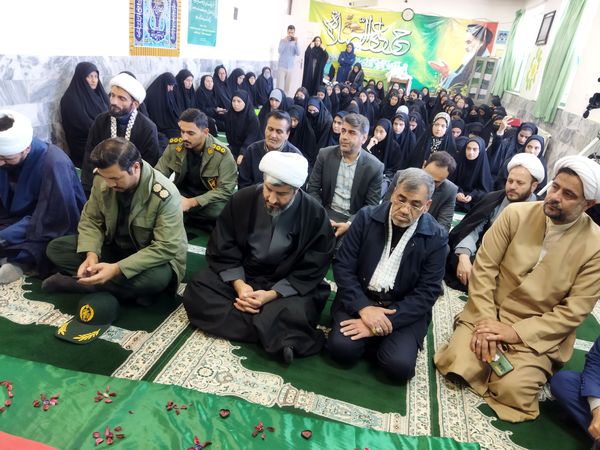 اعزام ۷۴ دانش‌آموز دختر از شهرستان به مناطق جنوب
