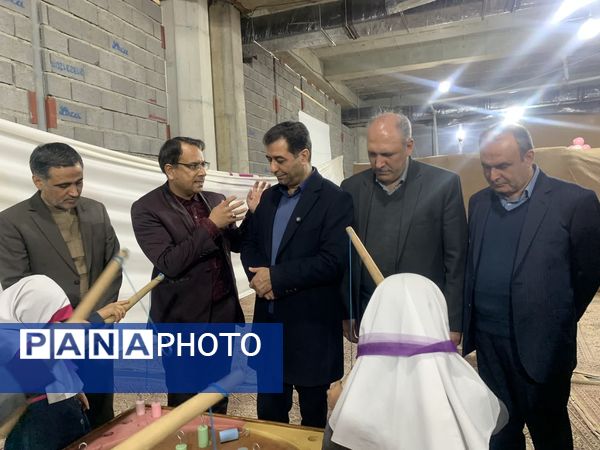 جشن تکلیف دانش آموزان دختر در حرم حضرت زینب (س)