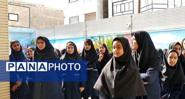 جشن جوانه ها در دبیرستان فیاض