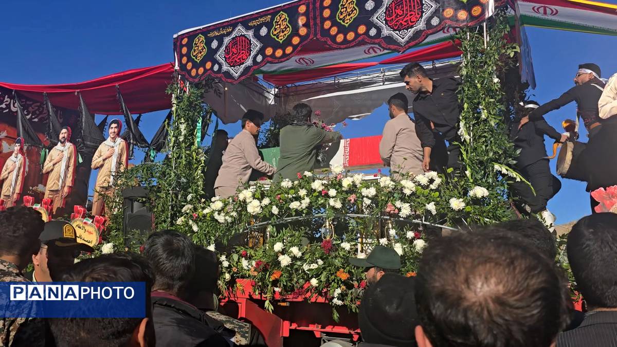 استقبال باشکوه مردم شهرستان بهاباد از شهید گمنام