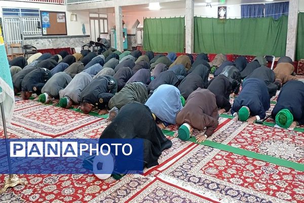 اقامه نماز جمعه در شهر بار نیشابور