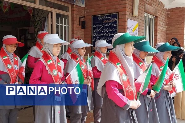 برگزاری جشن احسان و نیکوکاری در دبستان حکیم نظامی کهریزک 