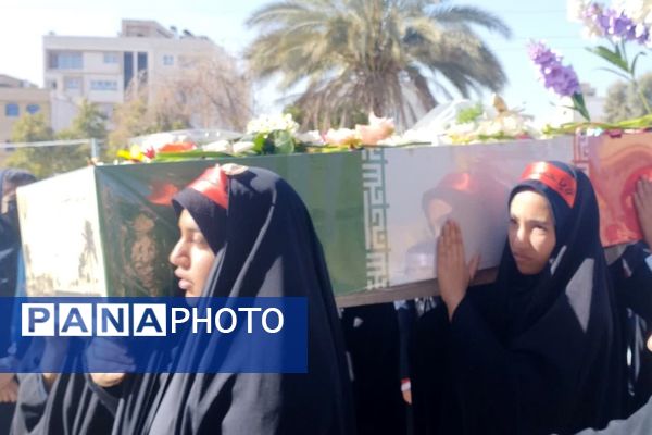 آیین استقبال از شهید گمنام در دبیرستان الزهرا 