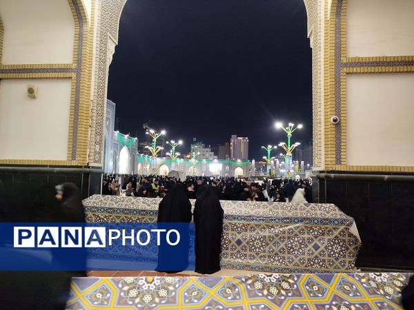 چراغانی دل‌ها در جوار بارگاه رضوی به مناسبت میلاد مولای متقیان  
