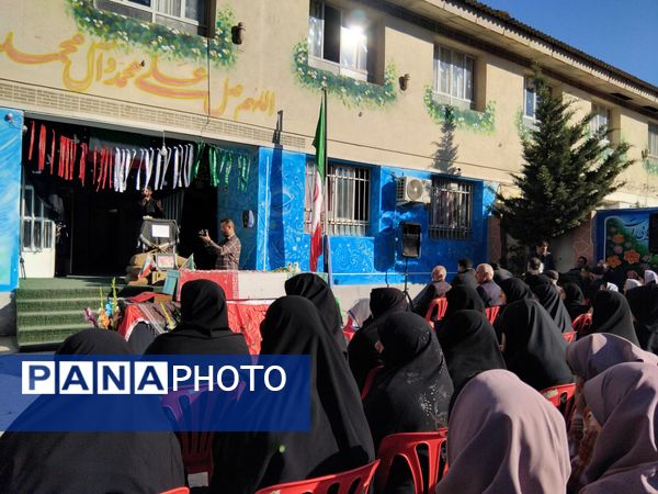 دبیرستان نجم میزبان پیکر یک شهید گمنام شد