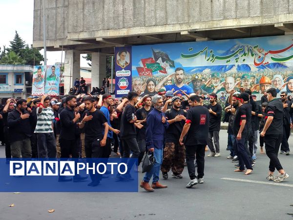 اجتماع عاشوراییان در میدان طالقانی قائمشهر