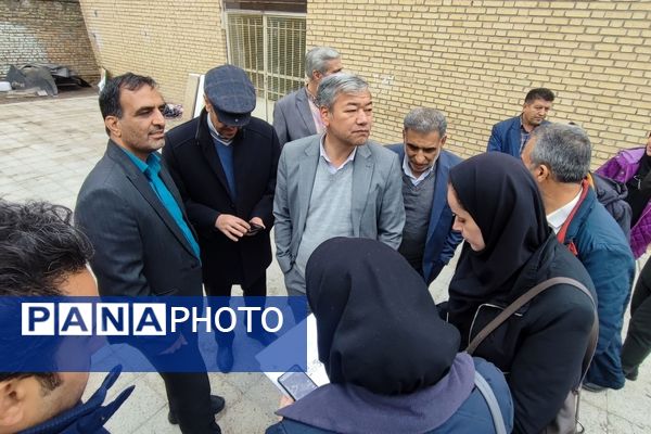 بازدید مدیرکل نوسازی مدارس جهت احداث مدرسه‌ای جدید در ناحیه۶ مشهد