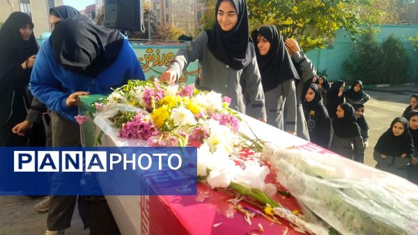 حضور پرمهابت شهید گمنام به مدرسه حضرت زینب صدرا و گرامیداشت مراسم پرچم‌گردانی امام حسین(ع) در هشتگرد