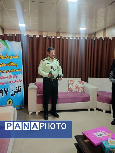تقدیر دانش‌آموزان از تلاش‌های پلیس در هفته نیروی انتظامی