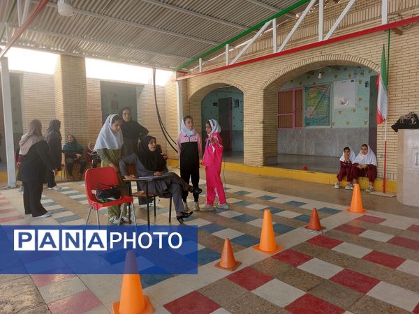 برگزاری مسابقه بینمدرسهای طنابزنی ویژه دختران در حاجیآباد