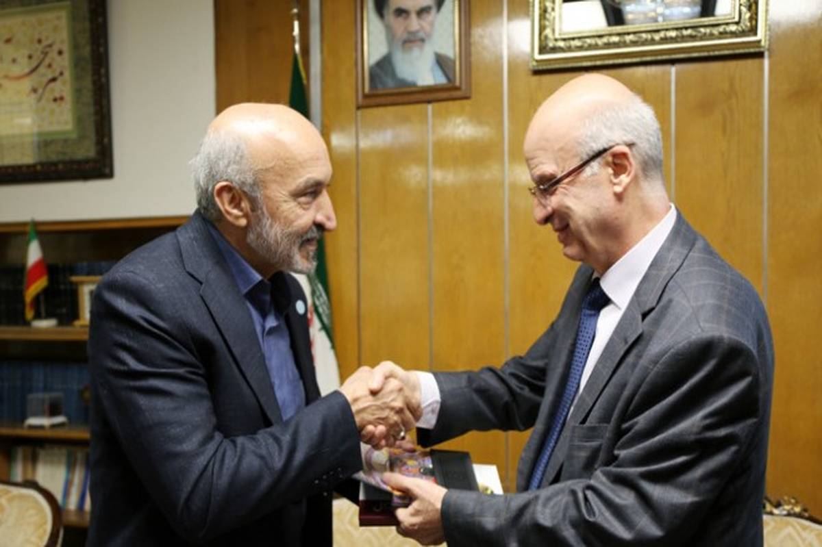 وزیر آموزش و علوم ارمنستان با رئیس دانشگاه تهران دیدار کرد