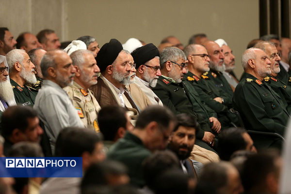 دیدار جمعی از خانواده‌های شهدای امنیت با رهبر معظم انقلاب
