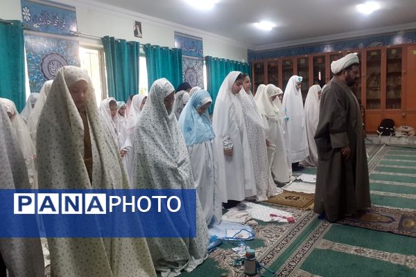 حضور مستمر دانش‌آموزان مدرسه هدی یک در مسجد 