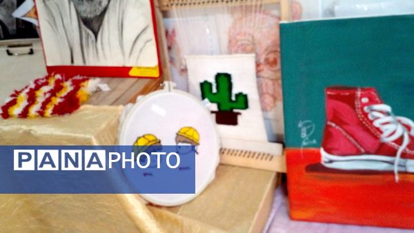 نمایشگاه هنر در مدرسه عطیه۲ ناحیه هفت مشهد مقدس