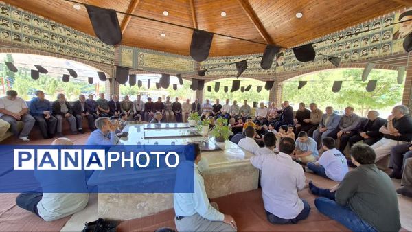 تجدید میثاق قاریان قرآن و اهالی بلده با شهدای گمنام