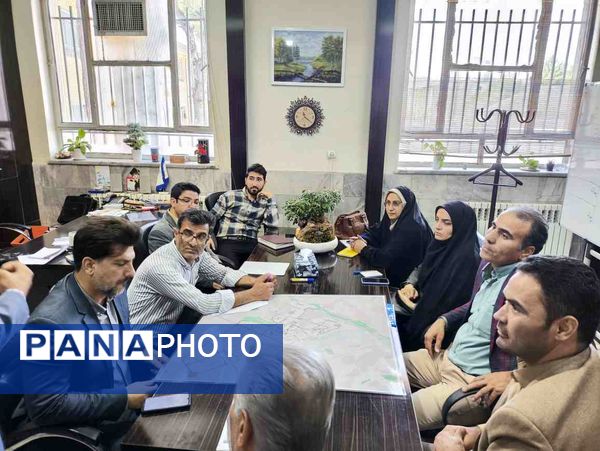 برگزاری جلسه تعیین محدوده ثبت‌نام و نیروی انسانی مدارس ابتدایی ناحیه یک مشهد