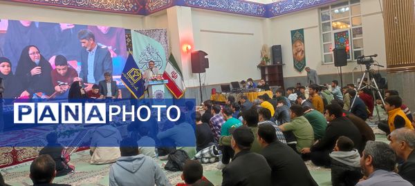 پدیده نوجوان قرآنی در محفل انس با قرآن کریم در دانشگاه علوم پزشکی خراسان شمالی