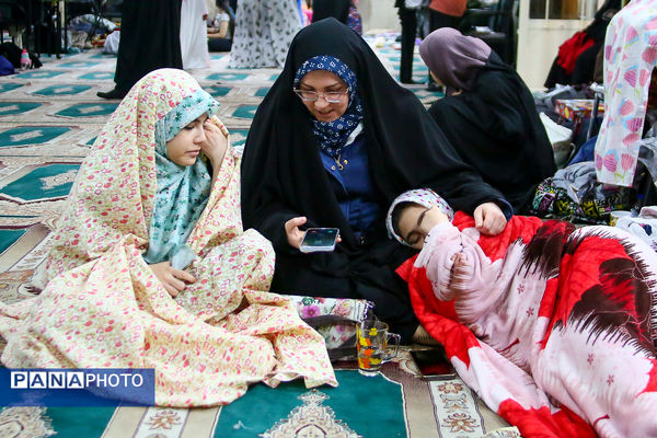 اعتکاف دانش‌آموزی در مسجد قائمیه