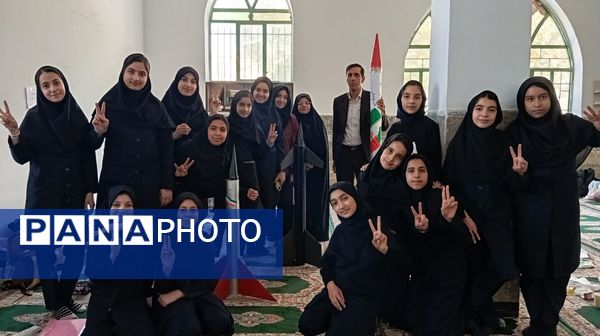 اردوی یک روزه دانش‌آموزان بسیجی همراه با ساخت موشک‌های استکبارستیزی 